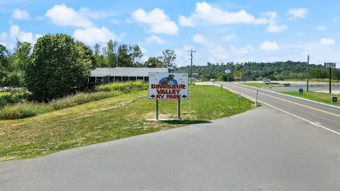 Dino Valley RV Park Picture 8