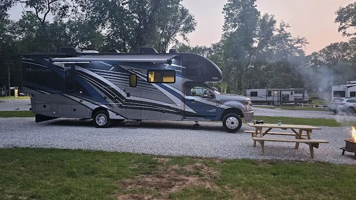 Happy Trails RV Park Picture 5
