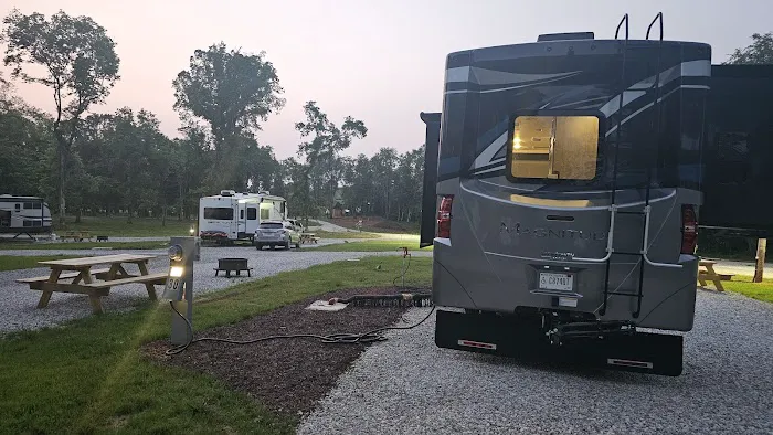 Happy Trails RV Park Picture 1
