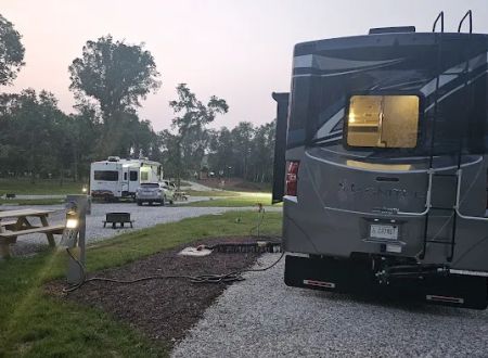 Happy Trails RV Park
