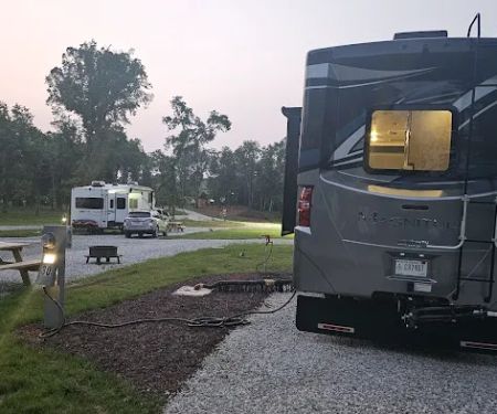 Happy Trails RV Park