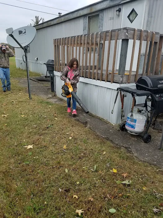 Fay's Mobile Homes/Country Living Mobile Home Park/ Johnson's Mobile Home Parts/Supplies Picture 5