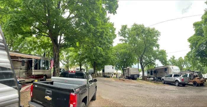 Trinity RV Park Picture 6