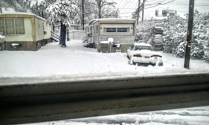 Ranchwood Mobile Home Park Picture 2