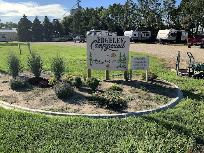 Edgeley Campground Picture 5