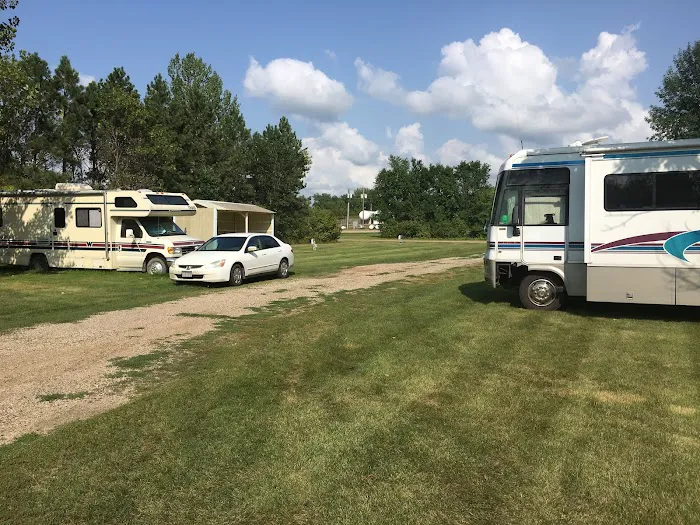 Edgeley Campground Picture 9