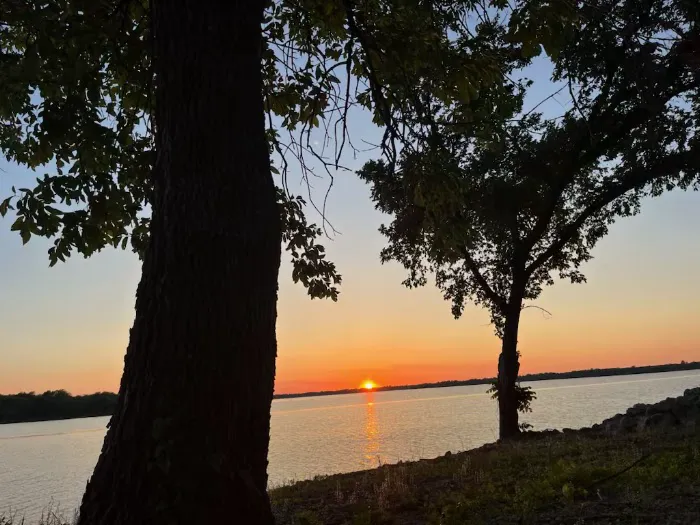 Arrow Rock Park Campground Picture 7
