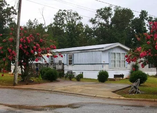 Opelika Mobile Home Park Picture 8