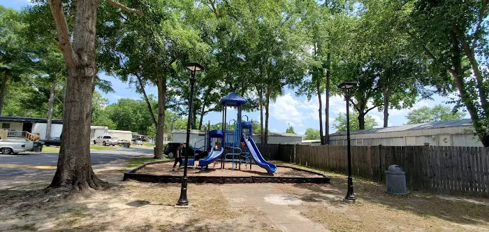 Laurel Manor Mobile Home Community Picture 3