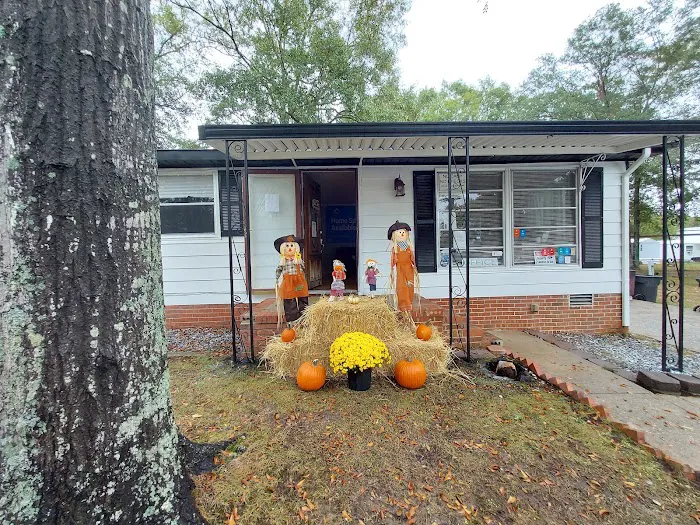 Laurel Manor Mobile Home Community Picture 6