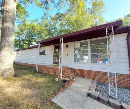 Laurel Manor Mobile Home Community