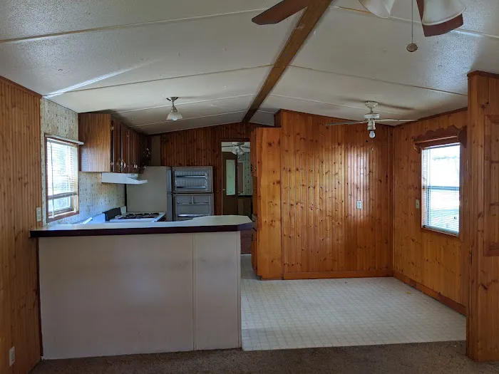 Laurel Manor Mobile Home Community Picture 10