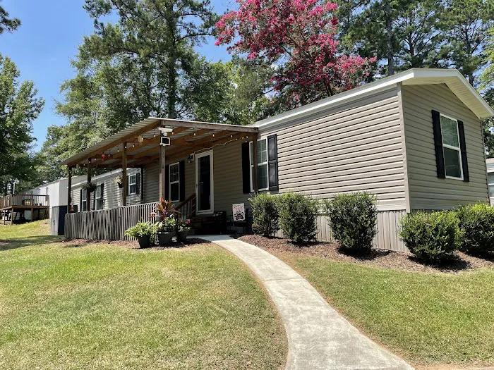 Gentilly Park Mobile Home Picture 2
