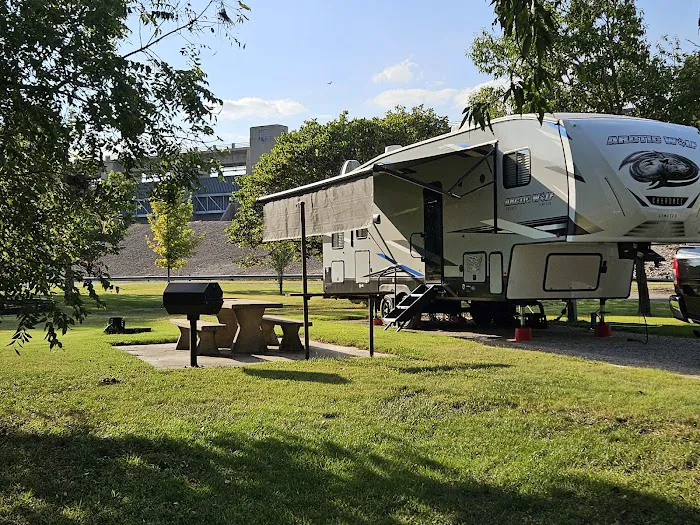 Damsite Campground Picture 3