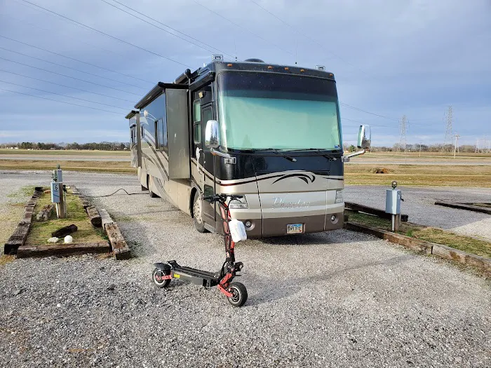 Kimbrough's RV Park Picture 6