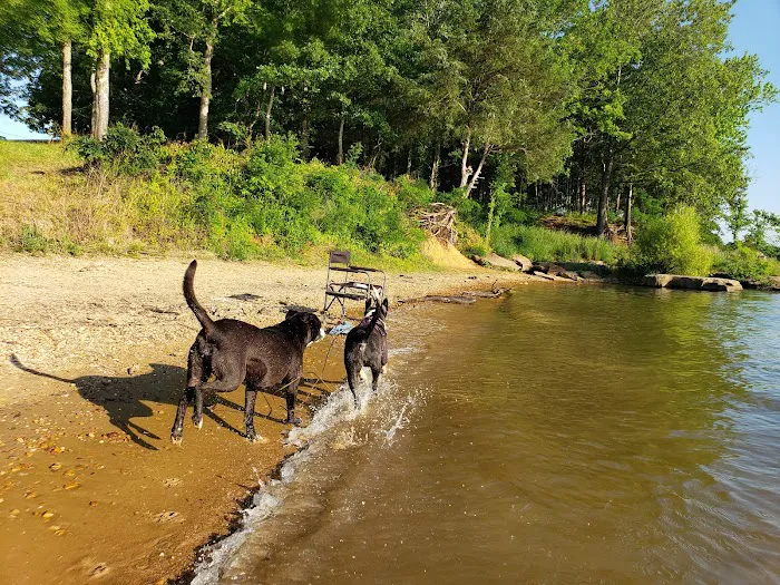 Drop Anchor RV Park Picture 10