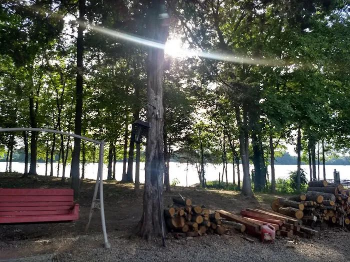 Drop Anchor RV Park Picture 3