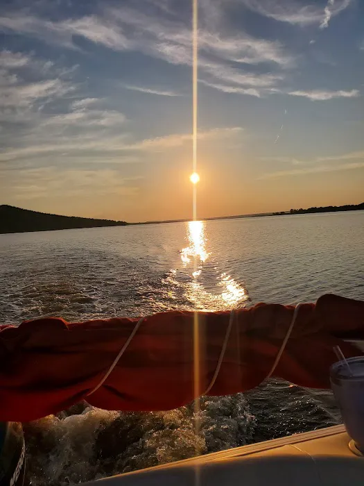 Elm Point Lake Recreation, tent & RV camping, & fishing Picture 4