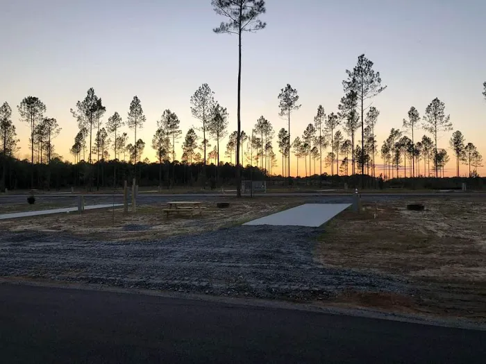 Southern Pines RV Park Picture 7