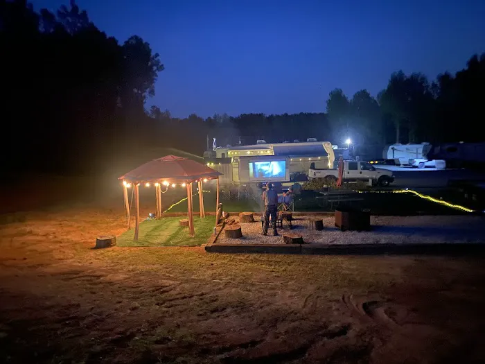 Huckleberry Hills RV Park Picture 2