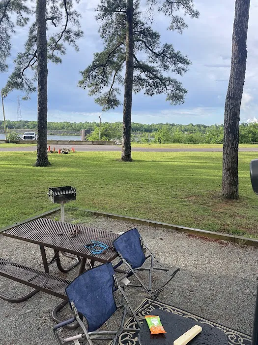 Pickwick Dam RV Park Picture 10