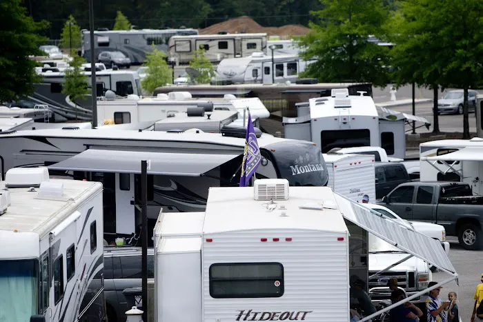 Hoover Met Complex RV Park Picture 10
