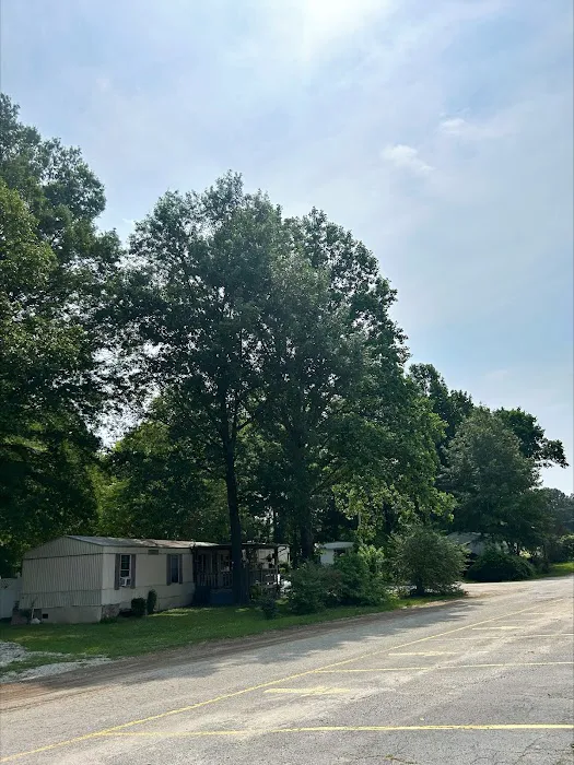 Jackson Mobile Village Exit 79 Picture 3