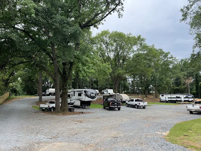 Kennedy's Korner RV Park Picture 8