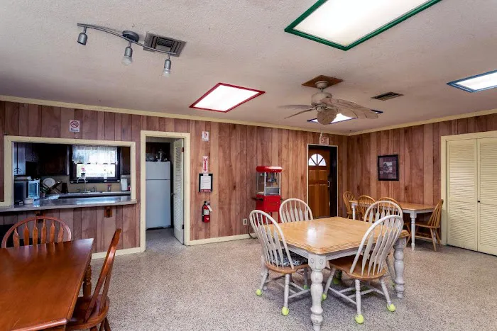 Timberlake Manufactured Home Community Picture 2