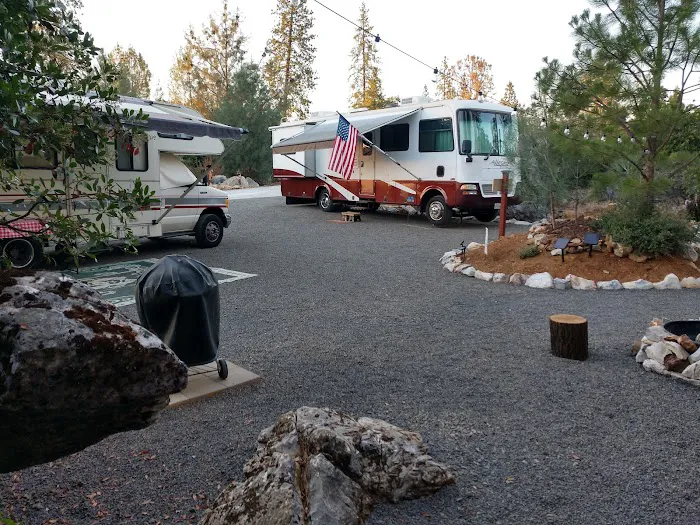 Squirrel Rock RV Campground Picture 3