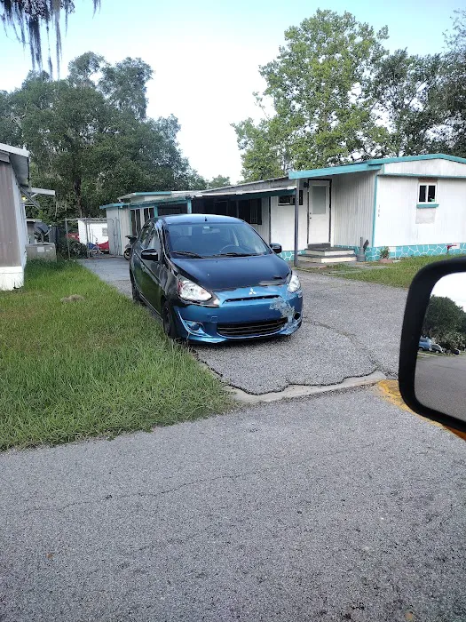 Lindale Mobile Home Park Picture 1