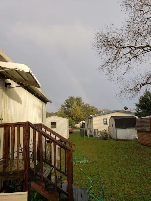 Lindale Mobile Home Park Picture 6