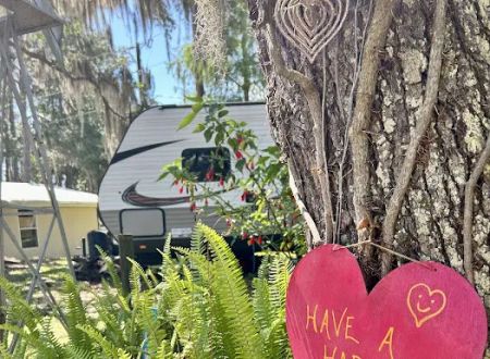 Inglis Lakeside RV Park