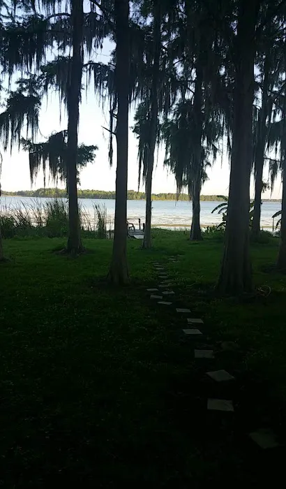Cannon Oaks Mobile & RV Park Picture 7