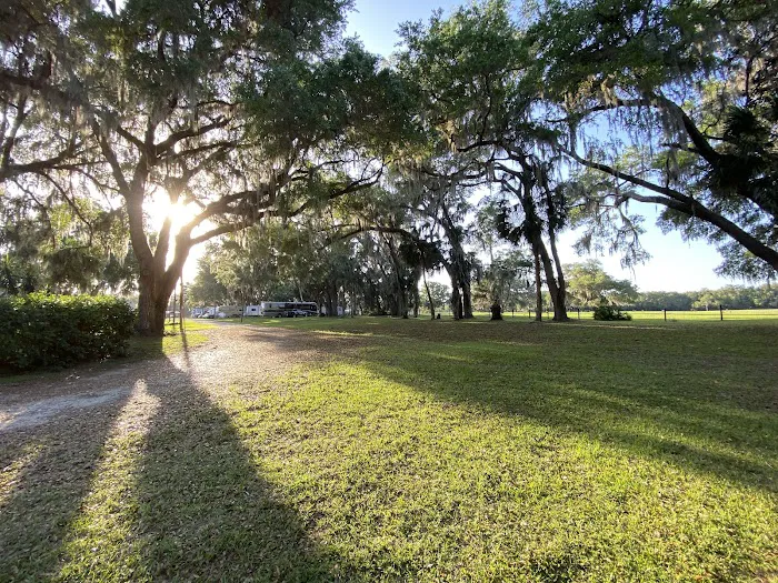 Cannon Oaks Mobile & RV Park Picture 3