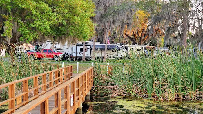 Lake Rousseau RV Resort Picture 5