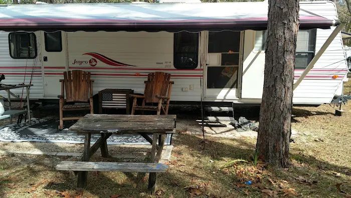 Village Pines RV Campground & Mobile Home Community Picture 6