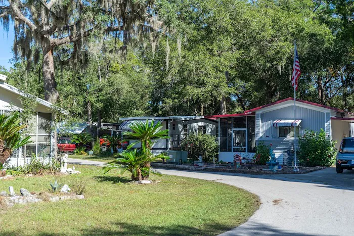 Thunderbird Mobile Home Community Picture 5