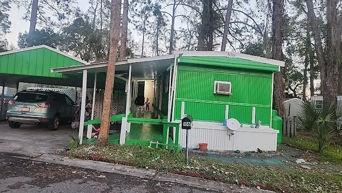 Silver Thunderbird Mobile Home Park Picture 2