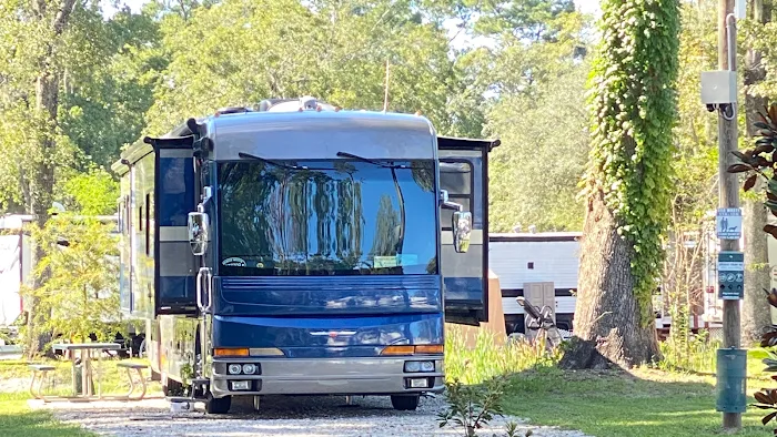 Sunny Oaks RV Park Picture 3