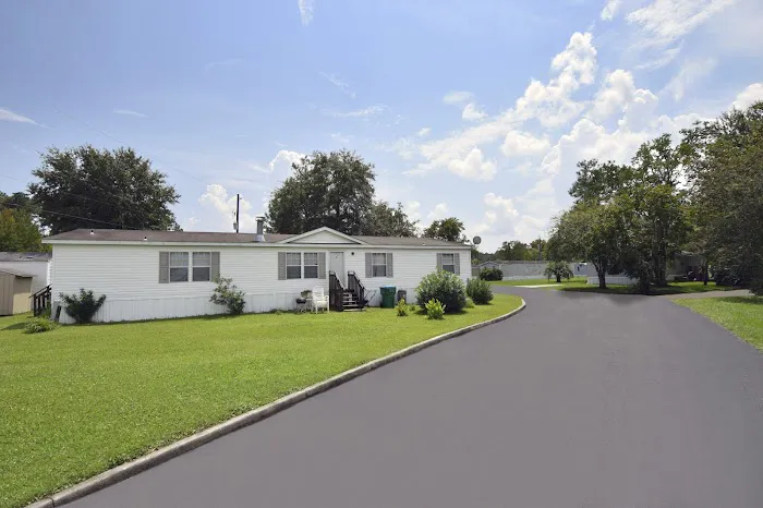 Ortega Village Manufactured Home Community Picture 4