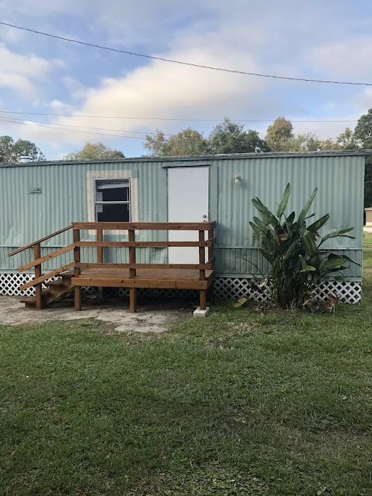 Hampton Oaks Mobile Home Park Picture 1