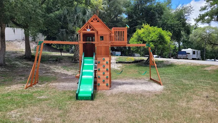 Cherry Blossom RV Resort Picture 7