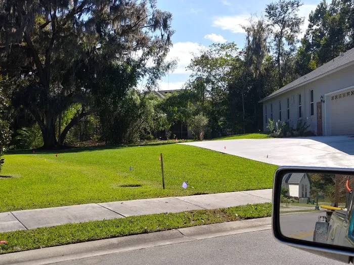 Suburban MH & RV Park Picture 10
