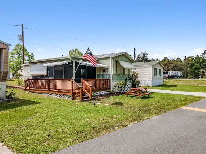 Bass Capital Mobile Home & RV Park Picture 3