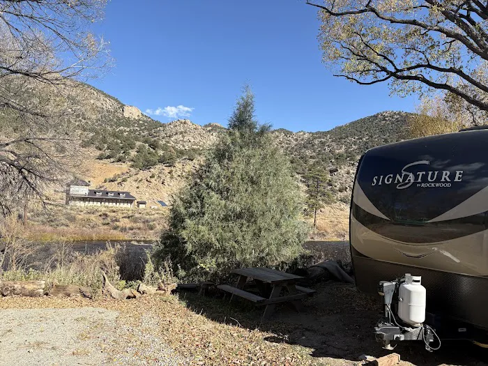 Twin Bridges Campground Picture 9