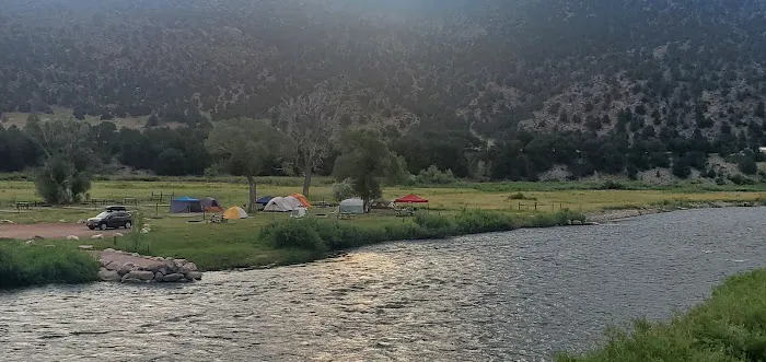 Vallie Bridge Camp Ground Picture 4
