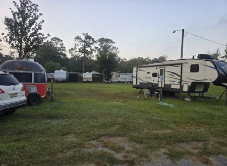 Lillian Breeze RV Park & Storage