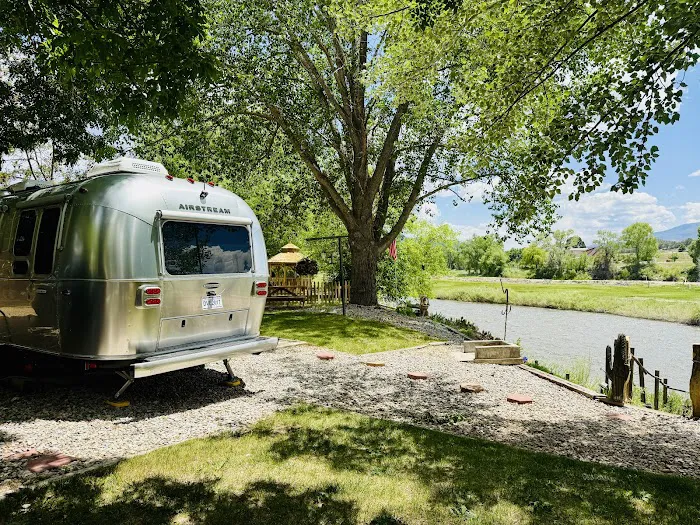 Pleasant Valley RV Park Picture 10