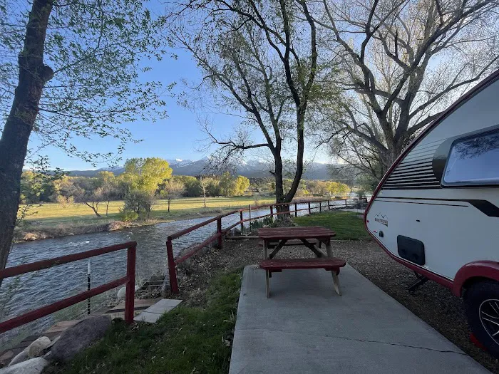 Pleasant Valley RV Park Picture 6